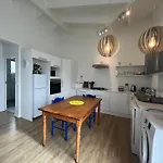 Sunset Starfish Apartment